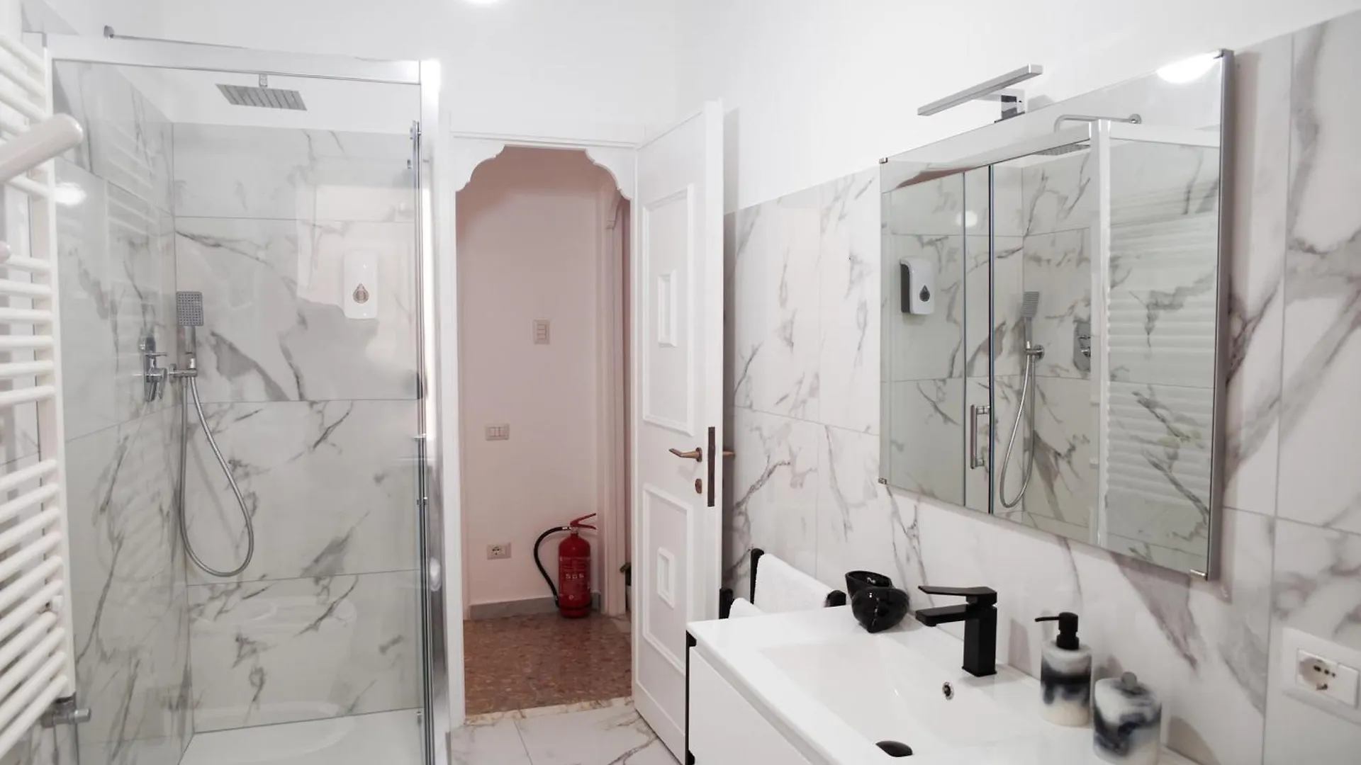 Thery House - Tiburtina Apartment Rome Italy